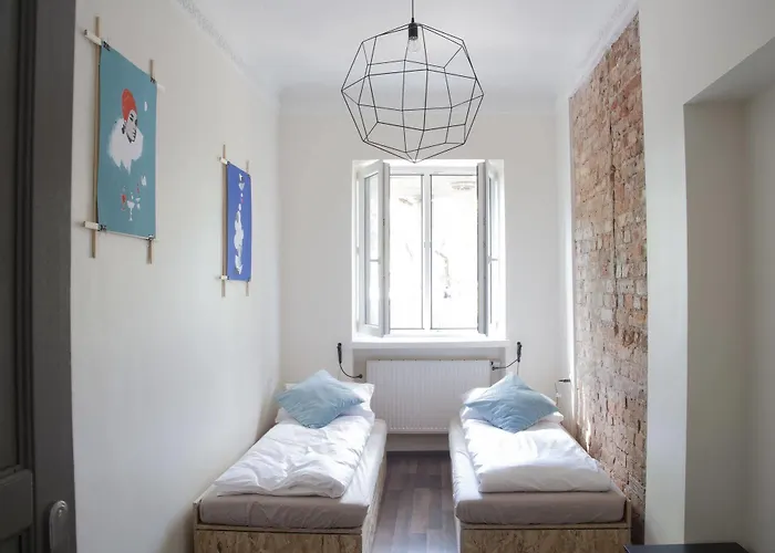 卢尔旅舍 * 华沙