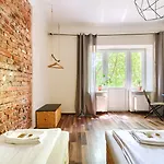 Lull Hostel *