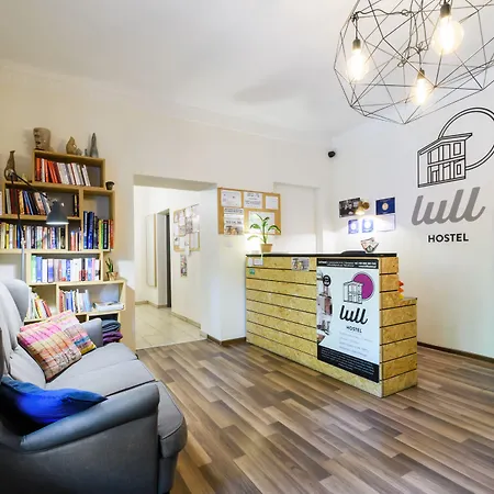 Lull Hostel Varsó