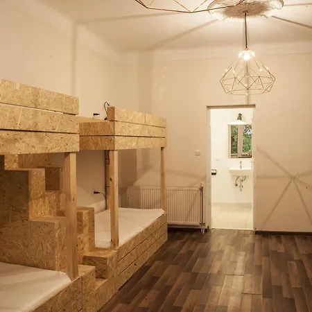 Lull Hostel Warschau