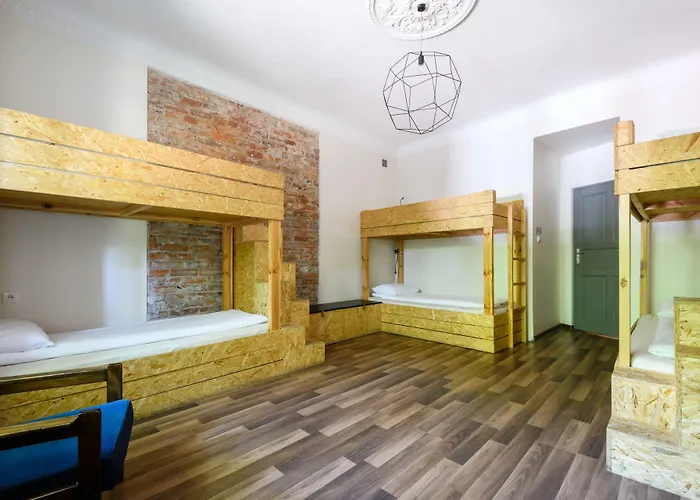 Hostal Lull Varsovia