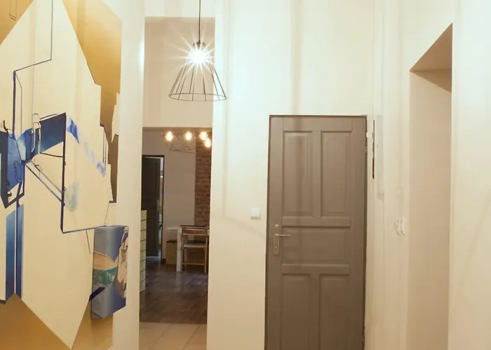 Hostal Lull Varsovia