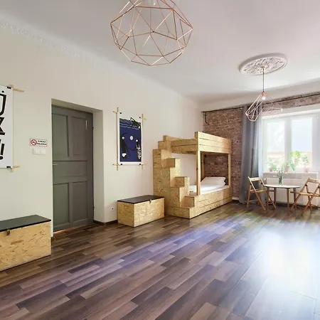 Lull Hostel