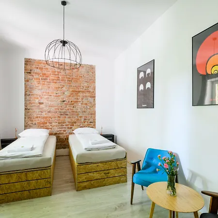 Lull Hostel *