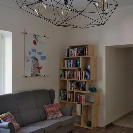 ラル ホステル *