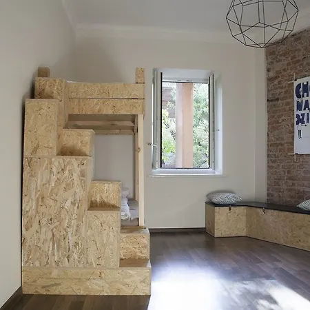 ラル ホステル *